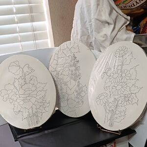 Floral Outline Oval Canvases Trio
